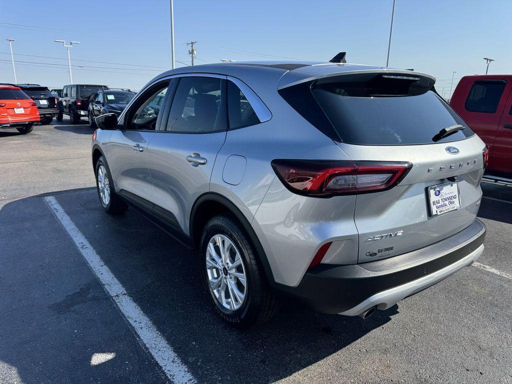 used 2023 Ford Escape car, priced at $21,995