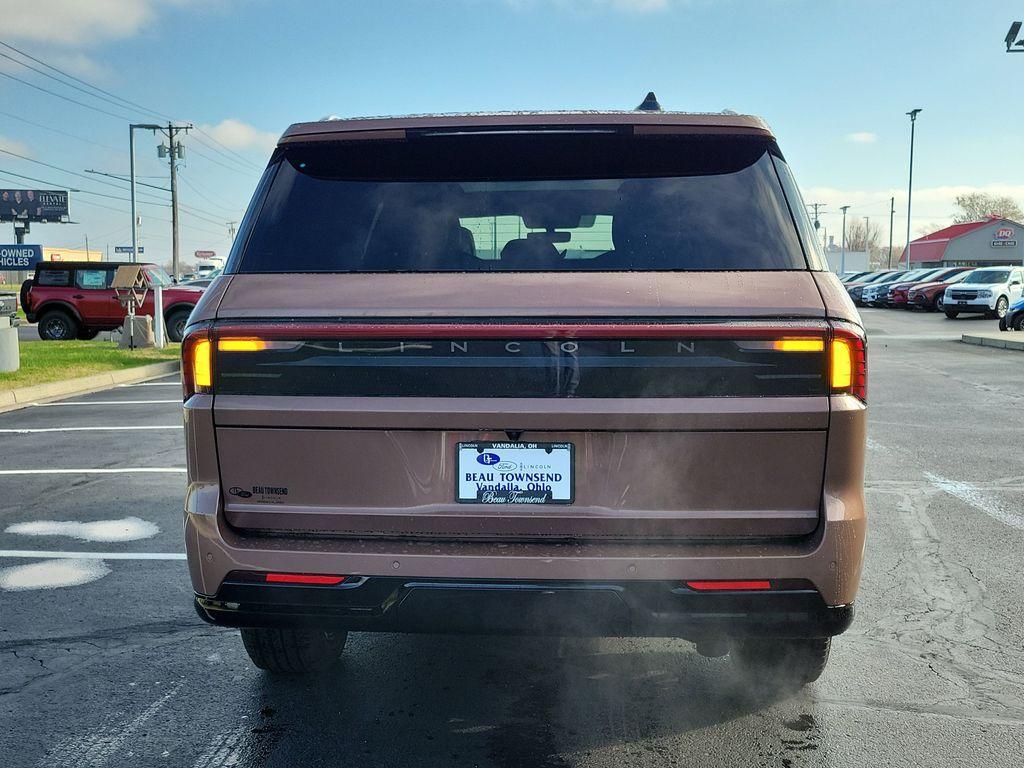 new 2025 Lincoln Navigator L car, priced at $124,575