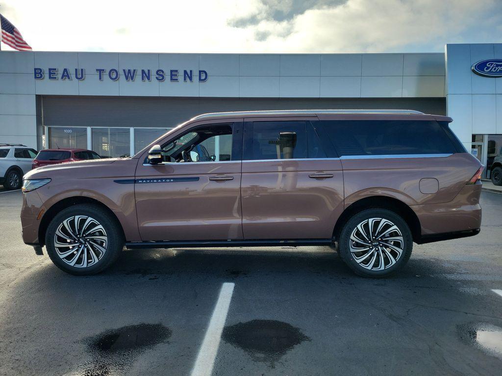 new 2025 Lincoln Navigator L car, priced at $124,575