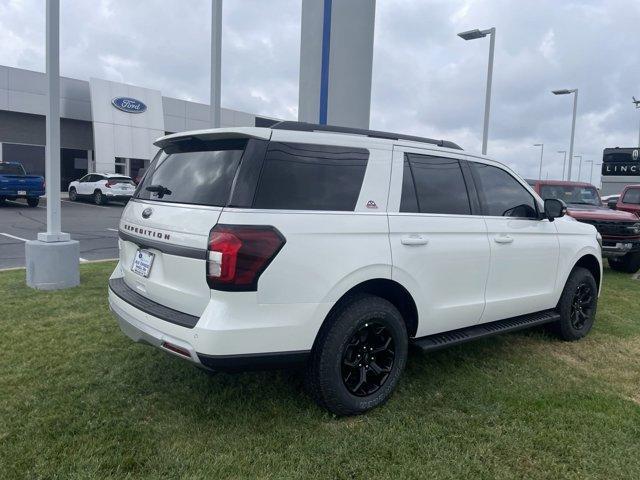 new 2024 Ford Expedition car, priced at $80,670