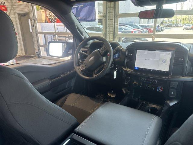 new 2025 Ford F-150 car, priced at $48,684