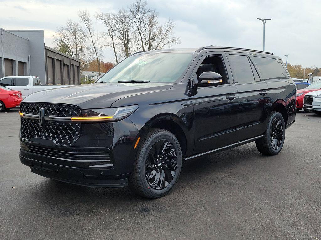 new 2025 Lincoln Navigator L car, priced at $112,485