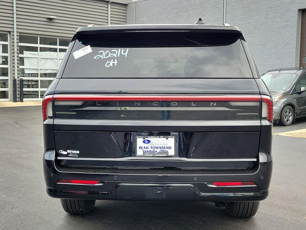 new 2025 Lincoln Navigator L car, priced at $112,485