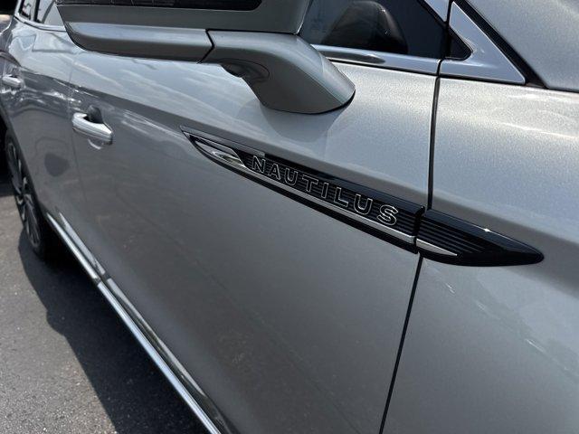 used 2022 Lincoln Nautilus car, priced at $43,995
