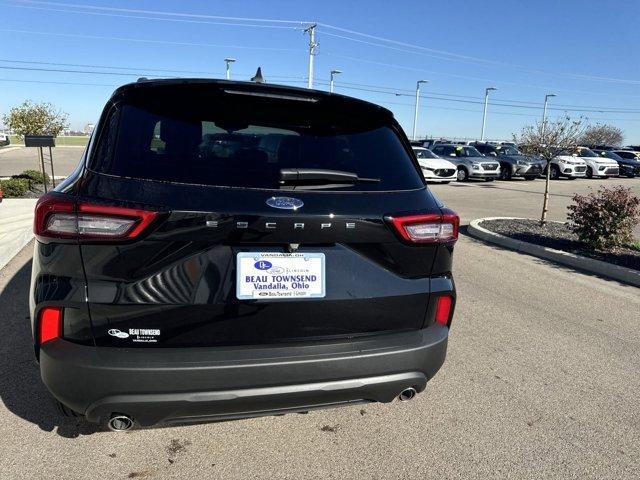 new 2025 Ford Escape car, priced at $30,840