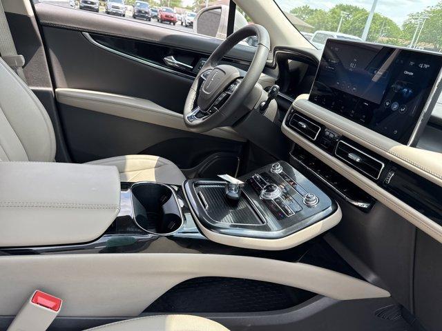 used 2022 Lincoln Nautilus car, priced at $33,995