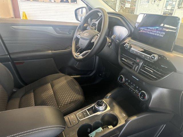 new 2025 Ford Escape car, priced at $29,190