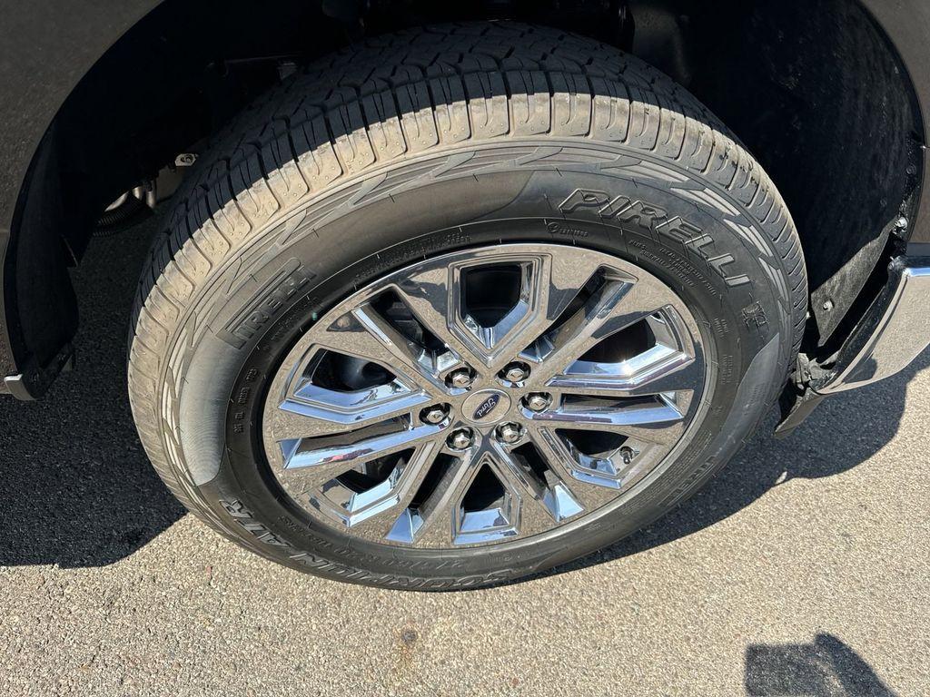 new 2024 Ford F-150 car, priced at $52,361