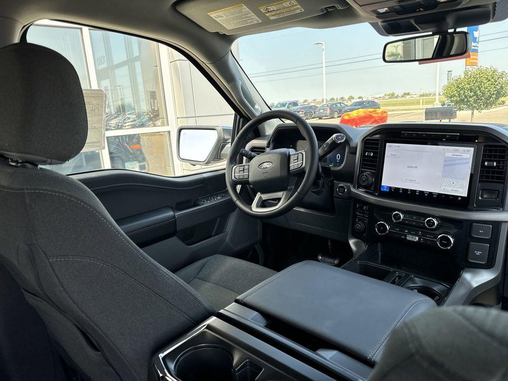 new 2024 Ford F-150 car, priced at $52,361