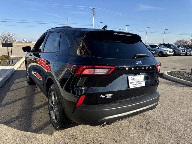 new 2025 Ford Escape car, priced at $30,180