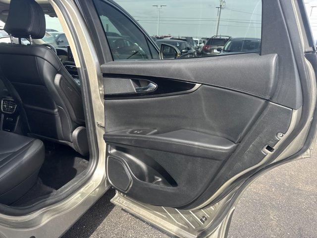 used 2023 Lincoln Nautilus car, priced at $39,995