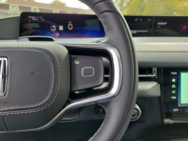 new 2025 Lincoln Navigator L car, priced at $113,235