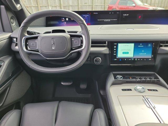 new 2025 Lincoln Navigator L car, priced at $113,235