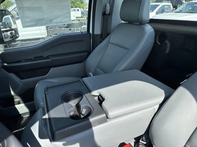 new 2025 Ford F-250 car, priced at $53,560