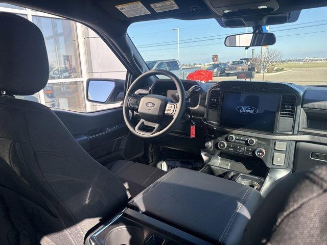new 2024 Ford F-150 car, priced at $52,372