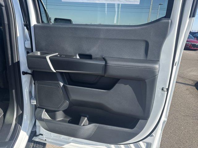 new 2024 Ford F-150 car, priced at $52,372