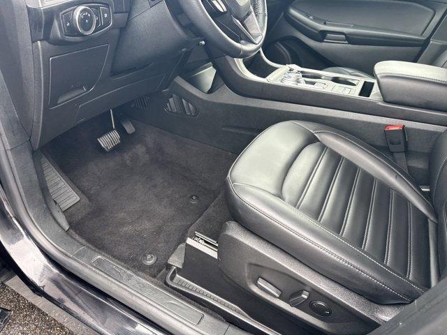 used 2024 Ford Edge car, priced at $26,995