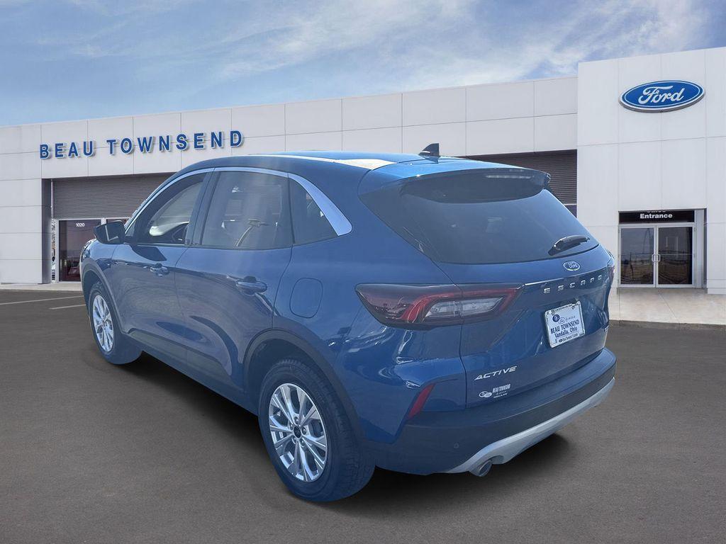 used 2023 Ford Escape car, priced at $21,995