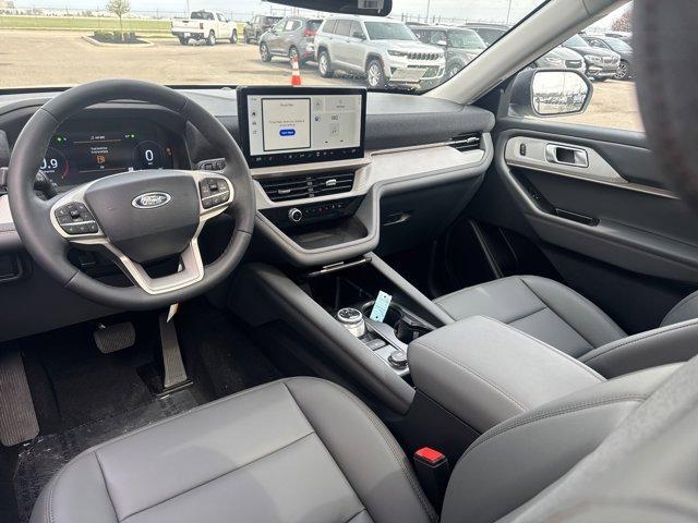 new 2025 Ford Explorer car, priced at $47,450