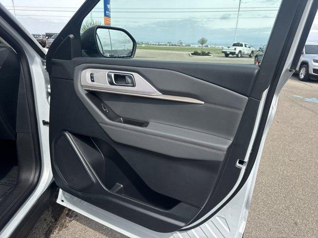 new 2025 Ford Explorer car, priced at $47,450