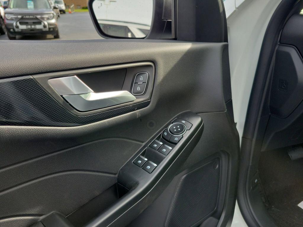 new 2026 Ford Escape car, priced at $32,058