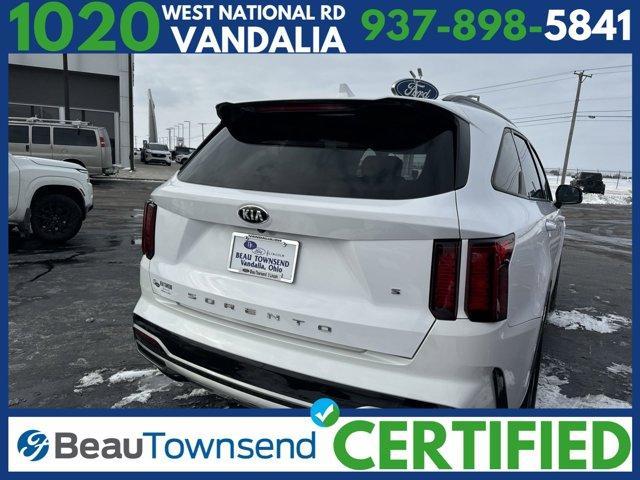 used 2021 Kia Sorento car, priced at $22,995