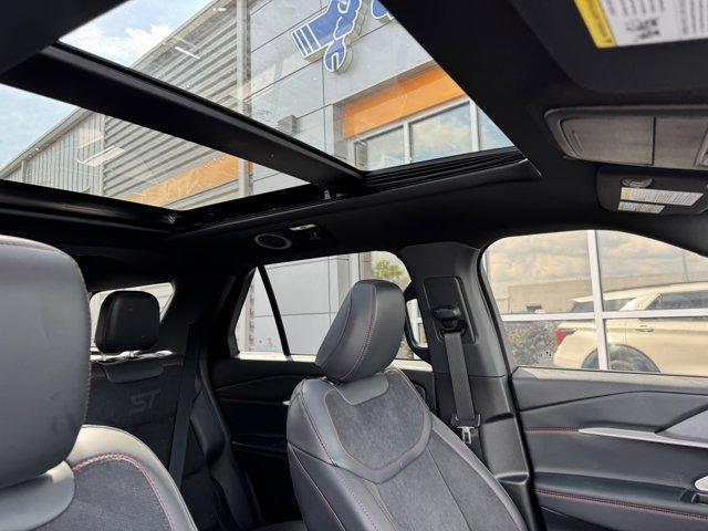 new 2025 Ford Explorer car, priced at $61,027