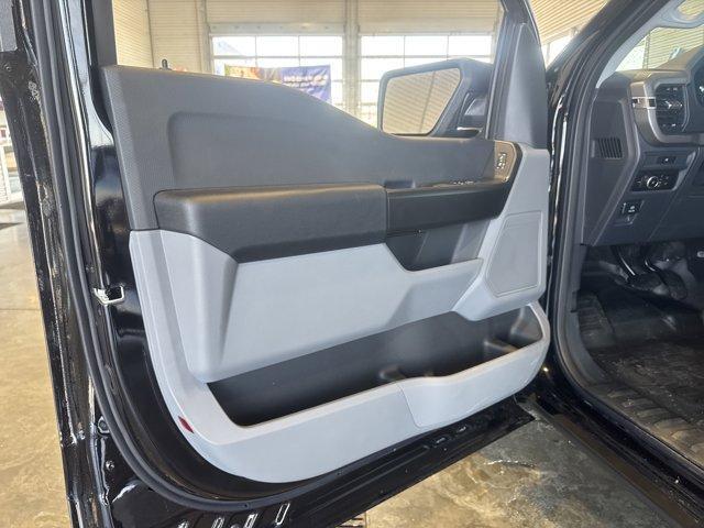 new 2025 Ford F-150 car, priced at $40,160