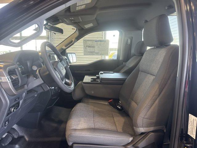 new 2025 Ford F-150 car, priced at $40,160