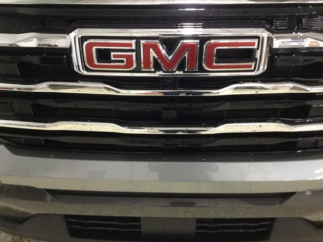 new 2025 GMC Terrain car, priced at $36,630