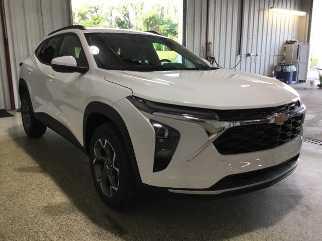 new 2025 Chevrolet Trax car, priced at $25,525