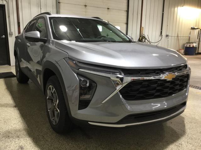 new 2025 Chevrolet Trax car, priced at $25,525