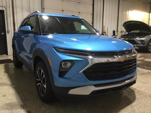 new 2025 Chevrolet TrailBlazer car, priced at $28,765