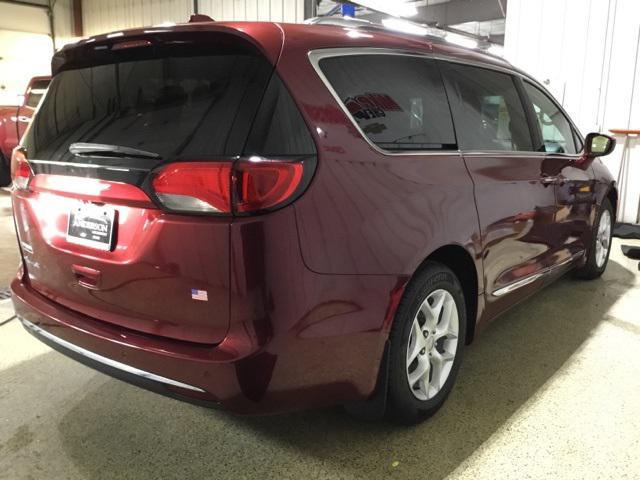 used 2018 Chrysler Pacifica car, priced at $16,995