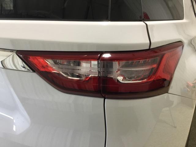 used 2020 Chevrolet Traverse car, priced at $27,995