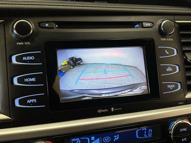 used 2015 Toyota Highlander car, priced at $18,413