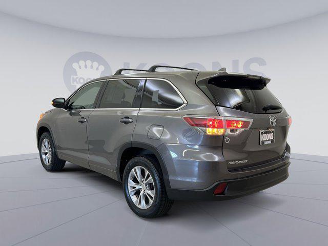 used 2015 Toyota Highlander car, priced at $18,413