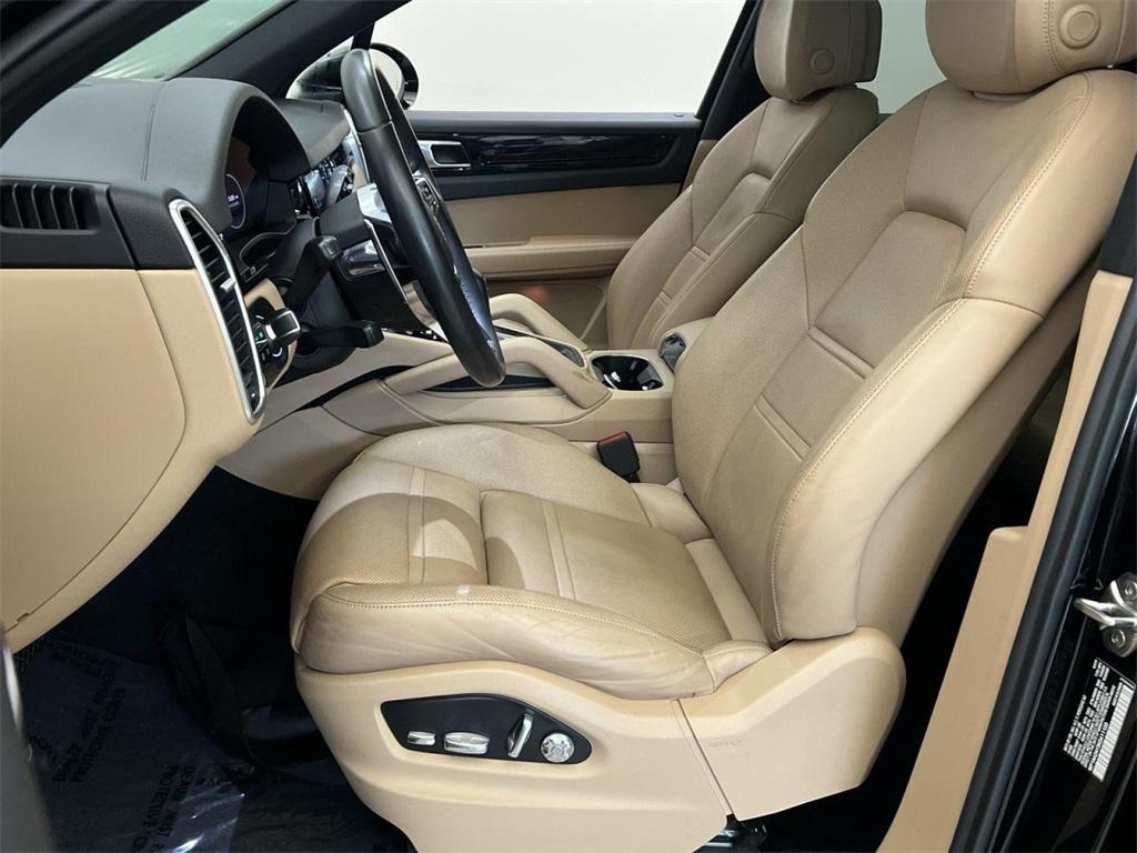 used 2019 Porsche Cayenne car, priced at $32,700