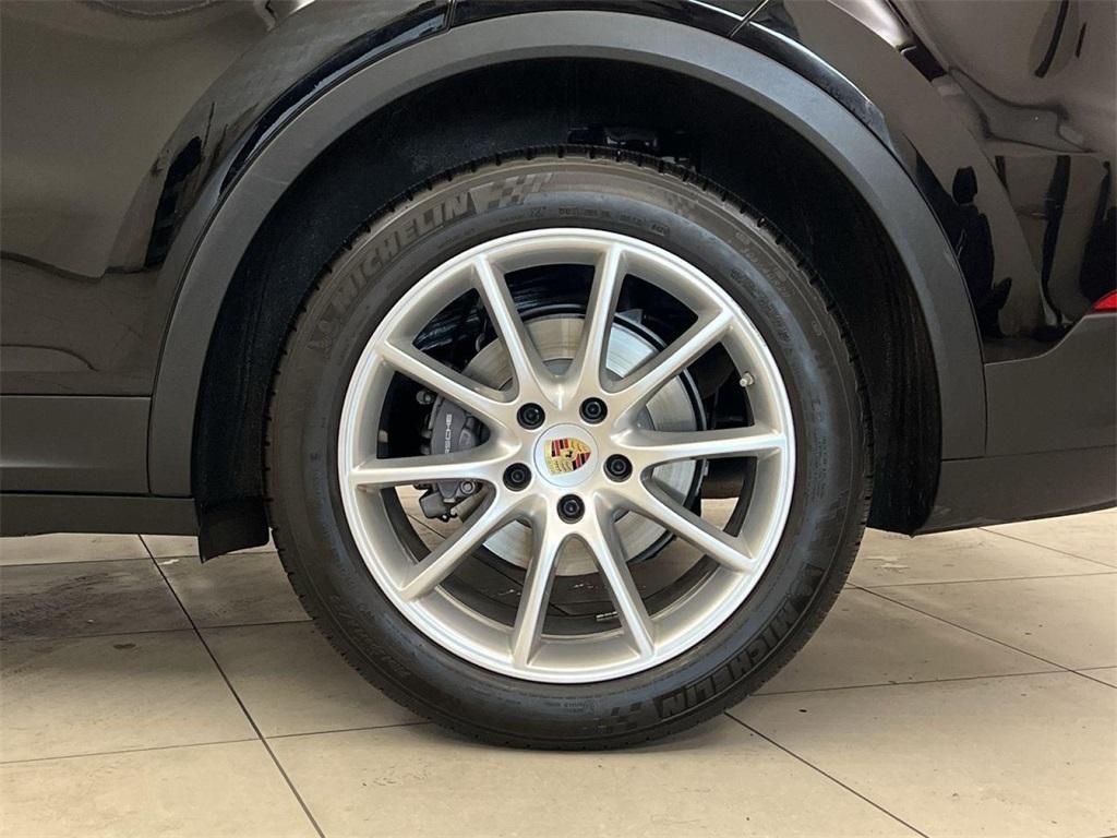 used 2019 Porsche Cayenne car, priced at $32,700