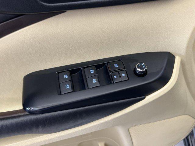 used 2016 Toyota Highlander car, priced at $20,397