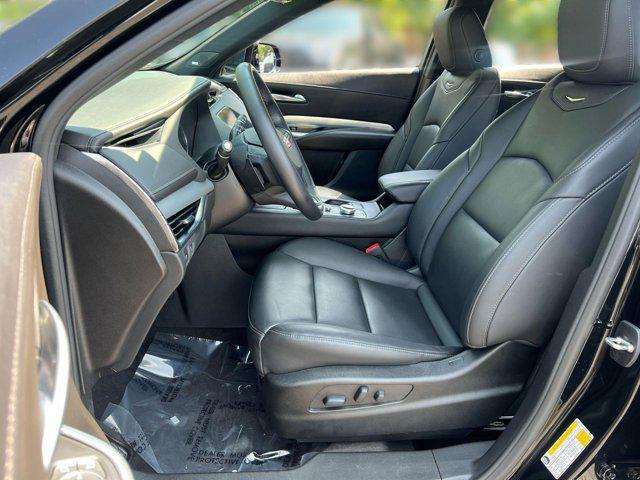 used 2022 Cadillac XT4 car, priced at $28,888