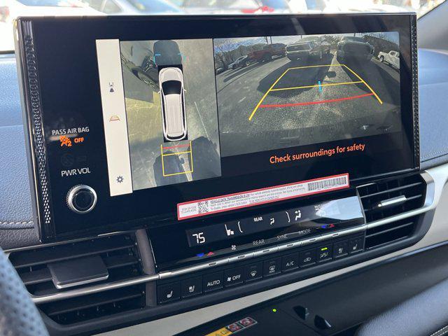 new 2025 Toyota Sienna car, priced at $59,625