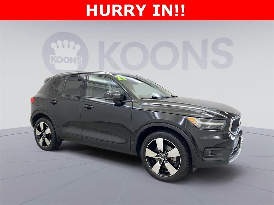 used 2021 Volvo XC40 car, priced at $26,400