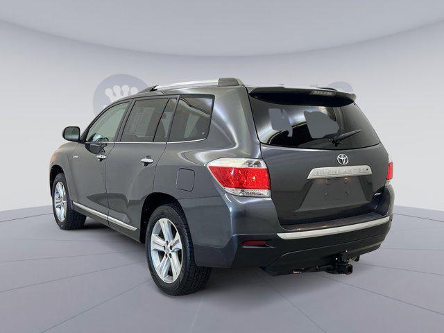 used 2013 Toyota Highlander car, priced at $13,000