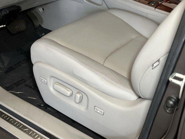 used 2013 Toyota Highlander car, priced at $13,000