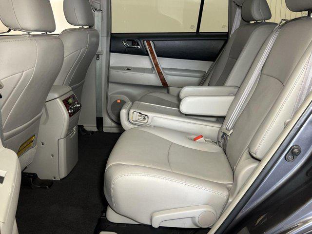 used 2013 Toyota Highlander car, priced at $13,000