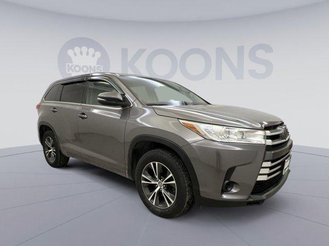 used 2018 Toyota Highlander car, priced at $18,486