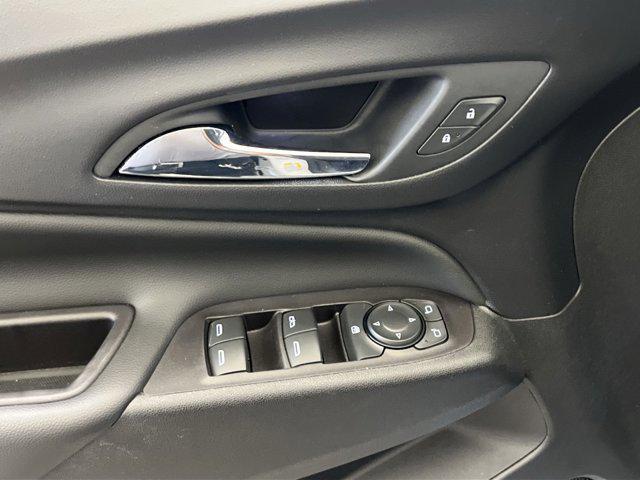 used 2022 Chevrolet Equinox car, priced at $19,365