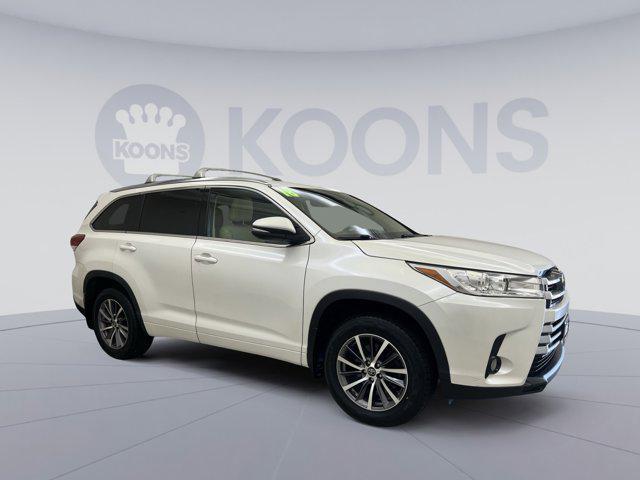 used 2018 Toyota Highlander car, priced at $19,423