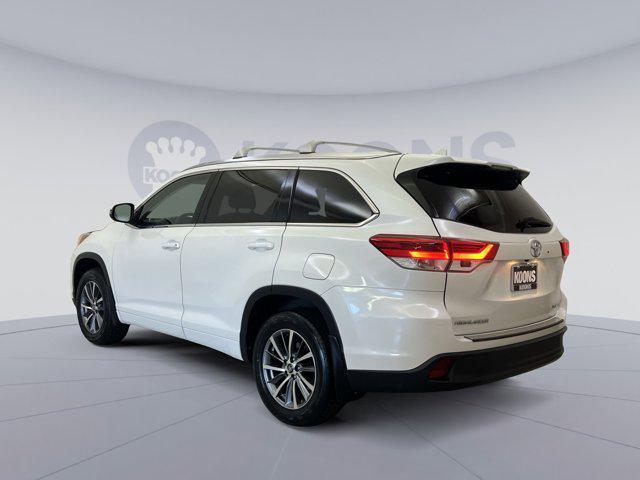 used 2018 Toyota Highlander car, priced at $19,423